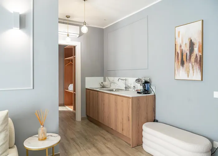 Гостевой дом Nouvelle Maison Luxury Palace 4*