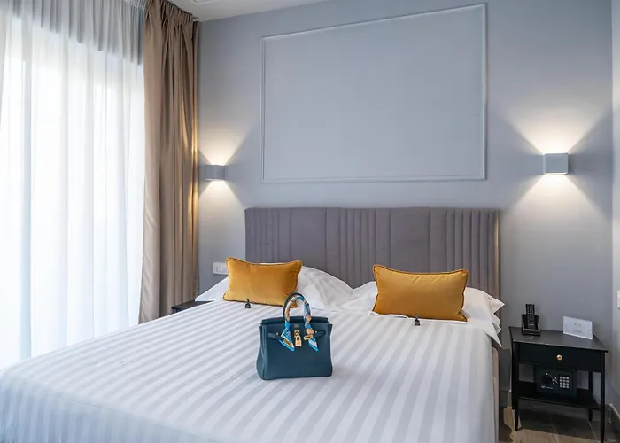 Гостевой дом Nouvelle Maison Luxury Palace 4*