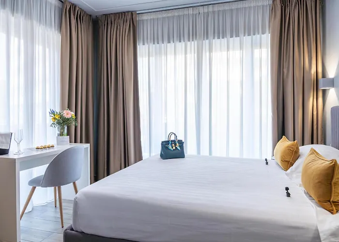 Nouvelle Maison Luxury Palace Гостевой дом 4*